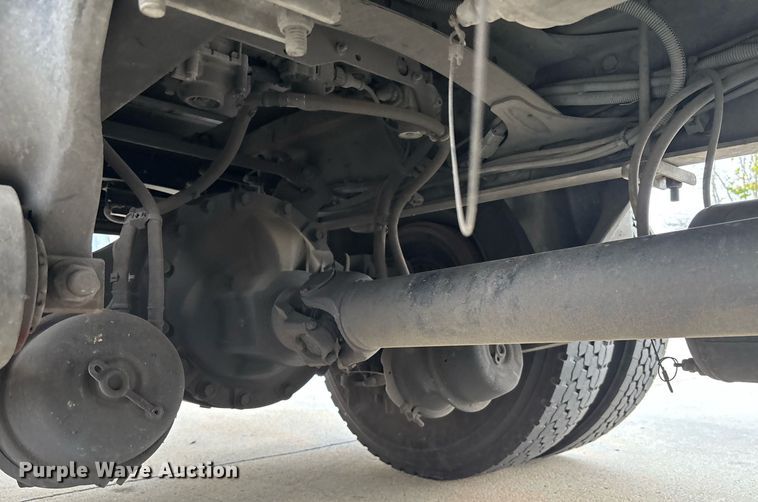 image for item EC1081 2013 Freightliner M2 box truck