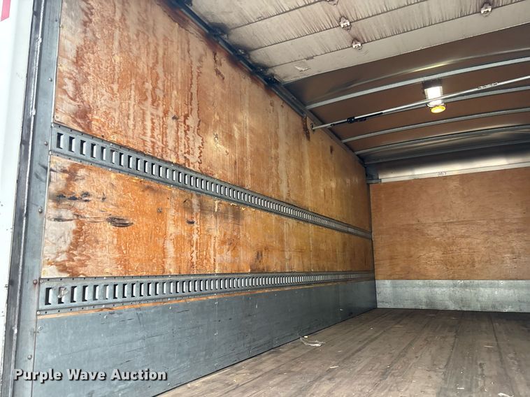 image for item EC1081 2013 Freightliner M2 box truck