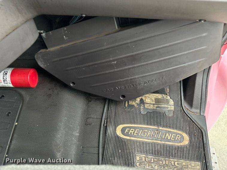 image for item EC1081 2013 Freightliner M2 box truck