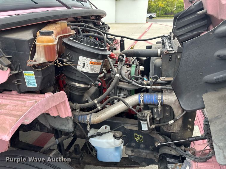 image for item EC1081 2013 Freightliner M2 box truck