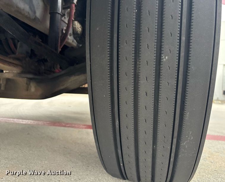 image for item EC1081 2013 Freightliner M2 box truck