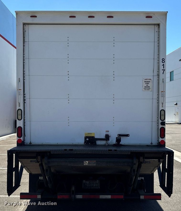 image for item EC1084 2014 Freightliner M2106 box truck