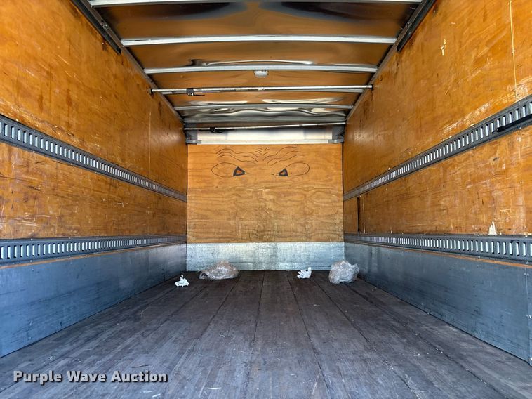 image for item EC1084 2014 Freightliner M2106 box truck