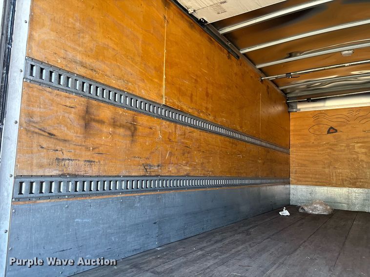 image for item EC1084 2014 Freightliner M2106 box truck