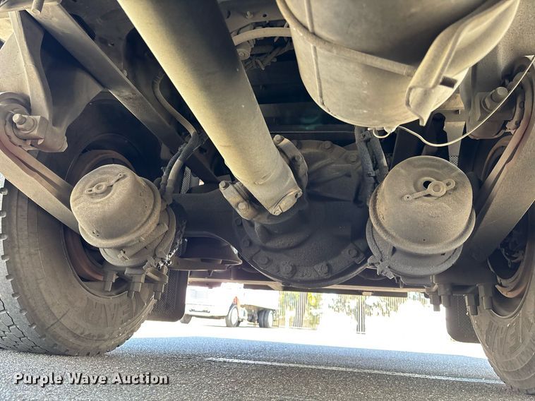 image for item EC1084 2014 Freightliner M2106 box truck