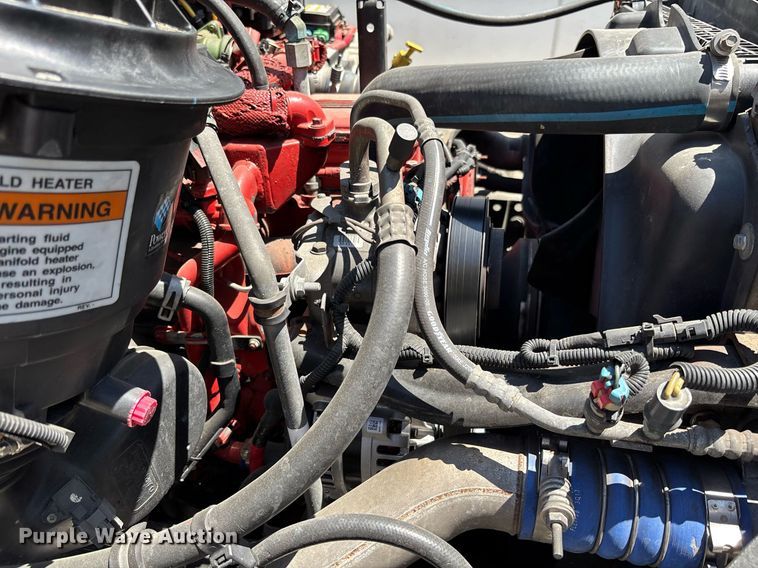 image for item EC1084 2014 Freightliner M2106 box truck