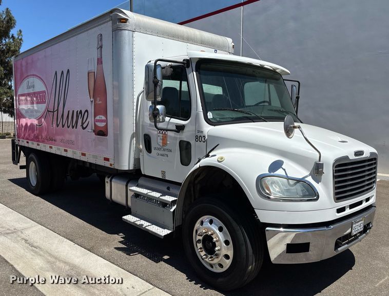 image for item EC1087 2013 Freightliner M2106 box truck