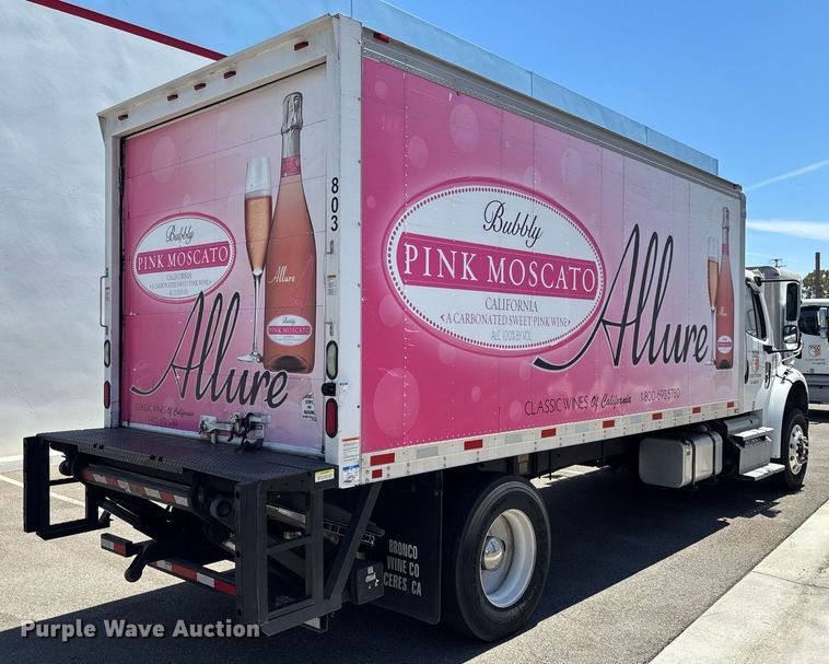 image for item EC1087 2013 Freightliner M2106 box truck