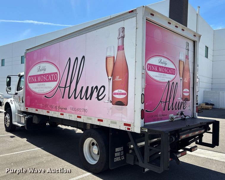 image for item EC1087 2013 Freightliner M2106 box truck