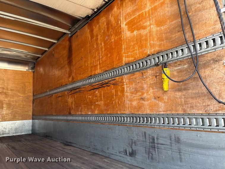 image for item EC1087 2013 Freightliner M2106 box truck