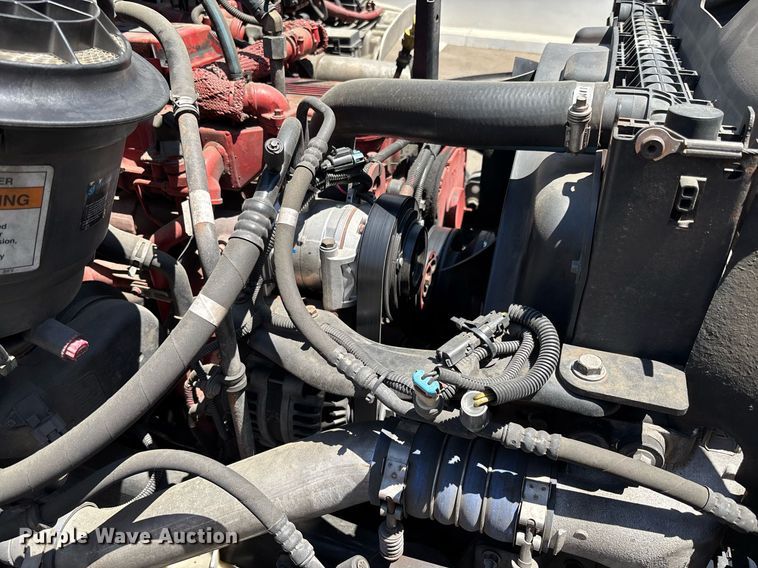 image for item EC1087 2013 Freightliner M2106 box truck