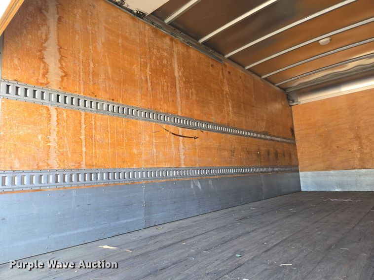 image for item EC1088 2013 Freightliner M2106 box truck