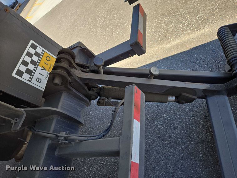 image for item EC1088 2013 Freightliner M2106 box truck