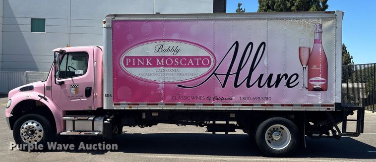 image for item EC1089 2013 Freightliner M2106 box truck