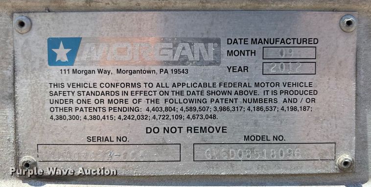 image for item EC1089 2013 Freightliner M2106 box truck