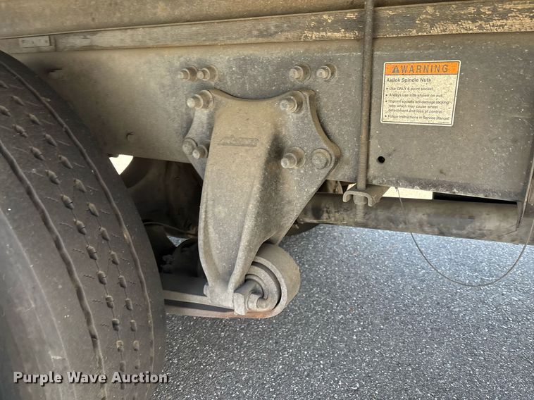 image for item EC1089 2013 Freightliner M2106 box truck