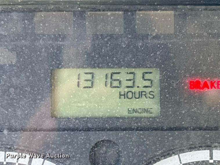 image for item EC1089 2013 Freightliner M2106 box truck