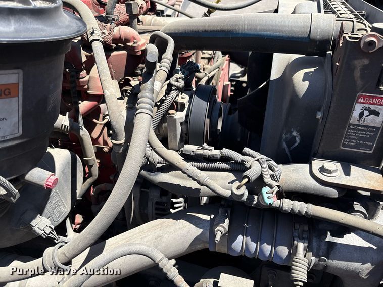 image for item EC1089 2013 Freightliner M2106 box truck