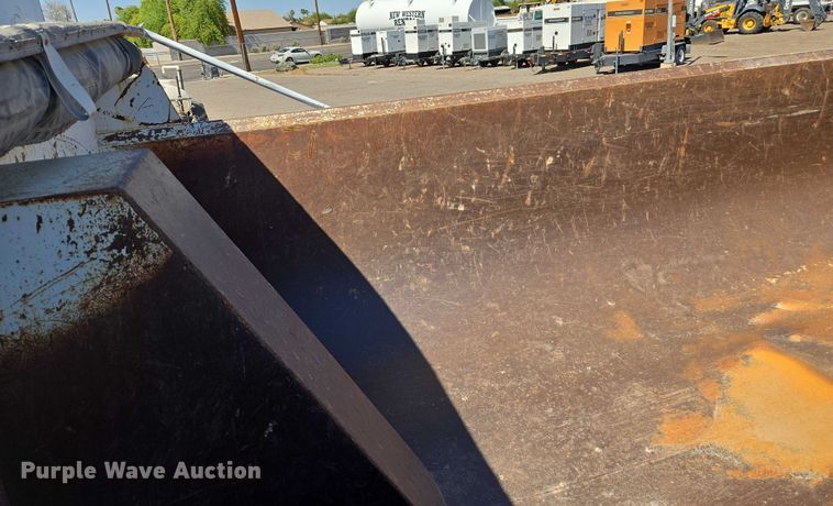 image for item EC1101 1996 Kenworth T800 dump truck