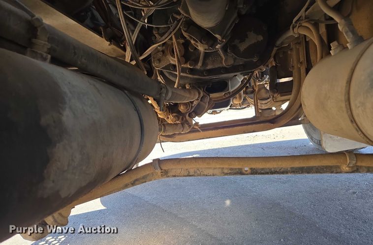 image for item EC1101 1996 Kenworth T800 dump truck