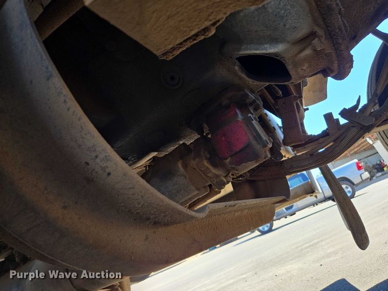 image for item EC1101 1996 Kenworth T800 dump truck