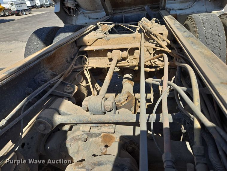 image for item EC1101 1996 Kenworth T800 dump truck