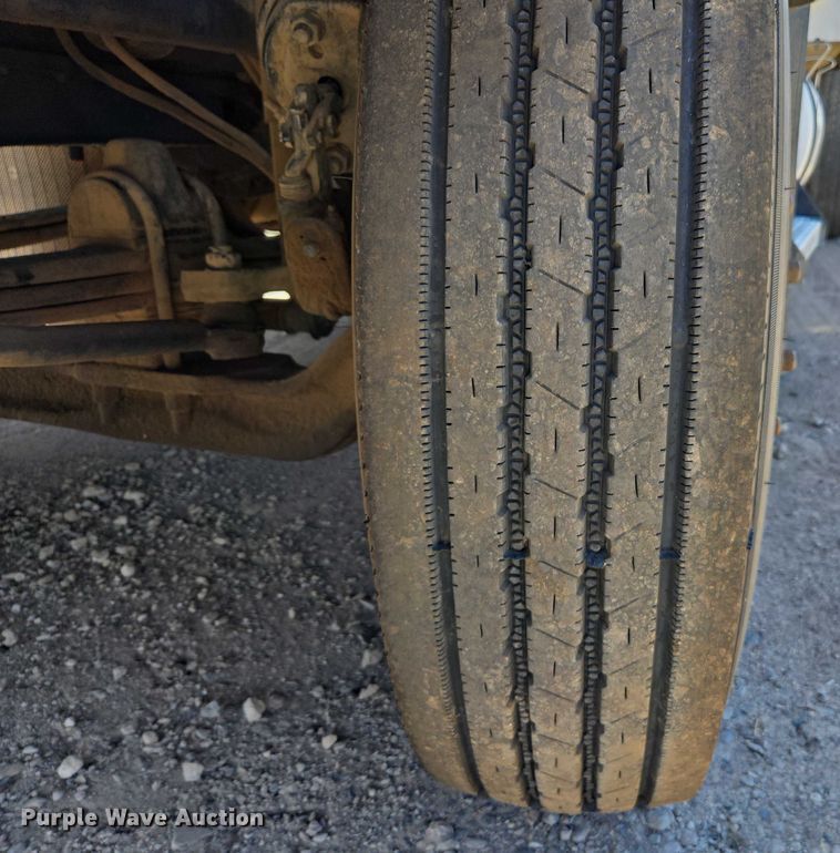 image for item EC1101 1996 Kenworth T800 dump truck