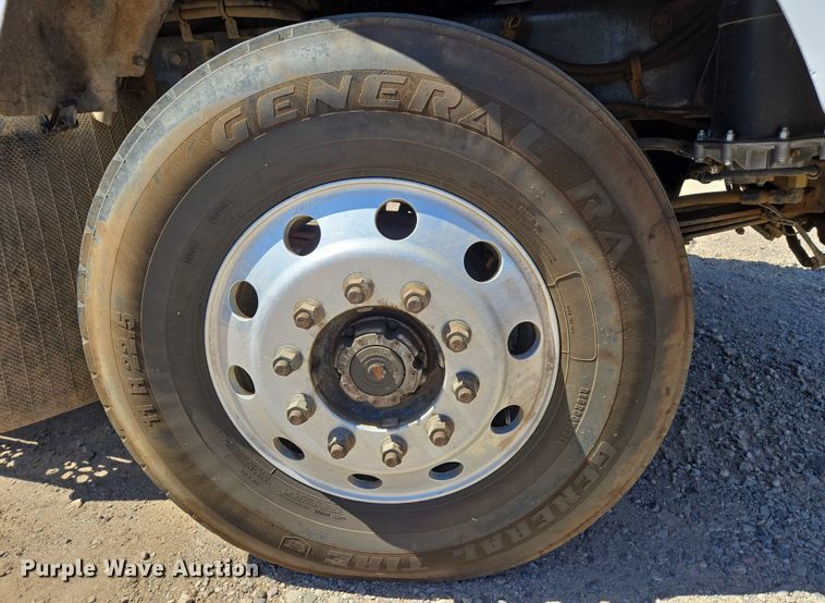 image for item EC1101 1996 Kenworth T800 dump truck