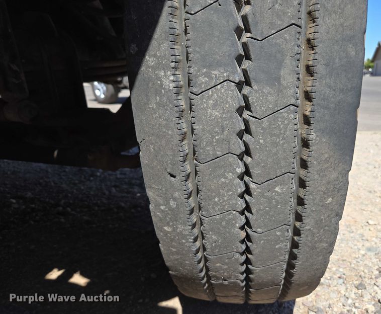 image for item EC1101 1996 Kenworth T800 dump truck