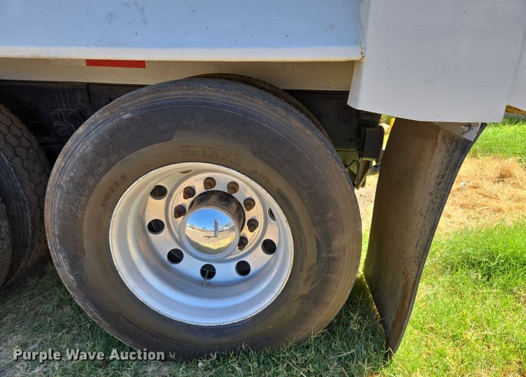 image for item EC1101 1996 Kenworth T800 dump truck