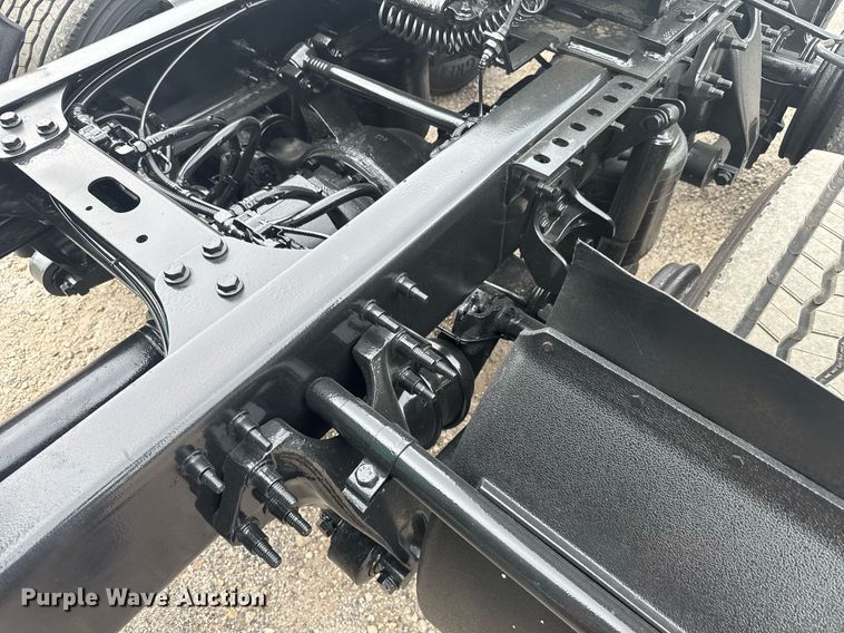 image for item EC3648 2020 International LT625 semi truck