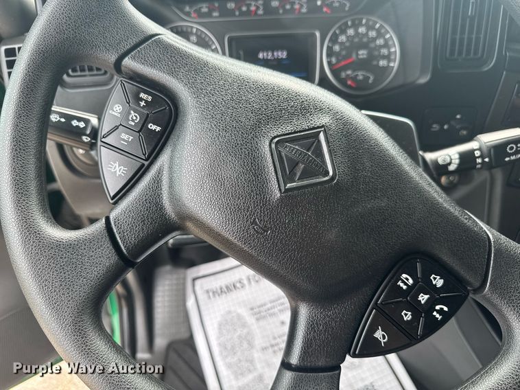 image for item EC3648 2020 International LT625 semi truck