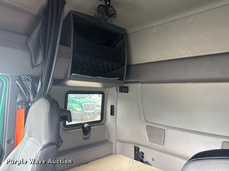 image for item EC3648 2020 International LT625 semi truck