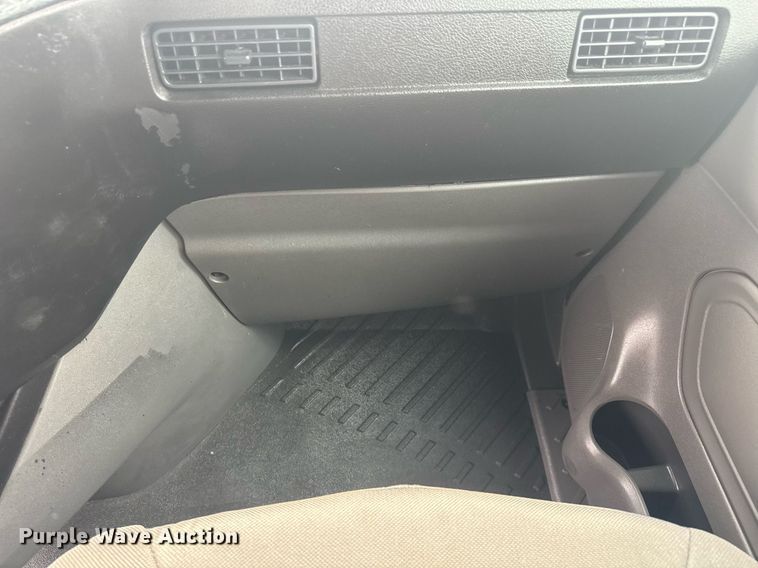 image for item EC3648 2020 International LT625 semi truck