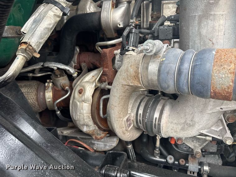 image for item EC3648 2020 International LT625 semi truck