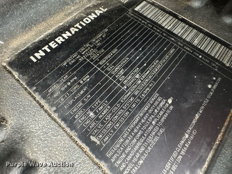 image for item EC3648 2020 International LT625 semi truck