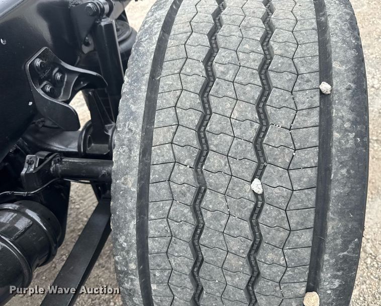 image for item EC3648 2020 International LT625 semi truck