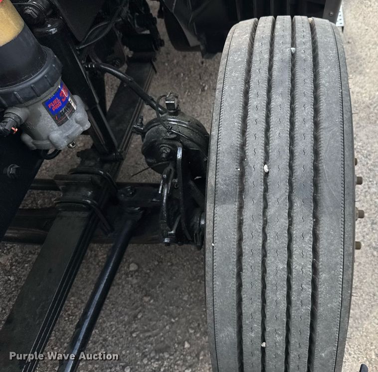 image for item EC3650 2020 International LT625 semi truck