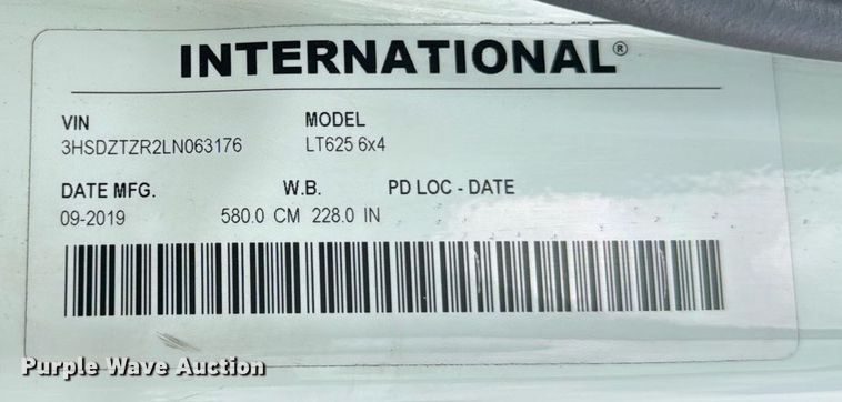 image for item EC3650 2020 International LT625 semi truck