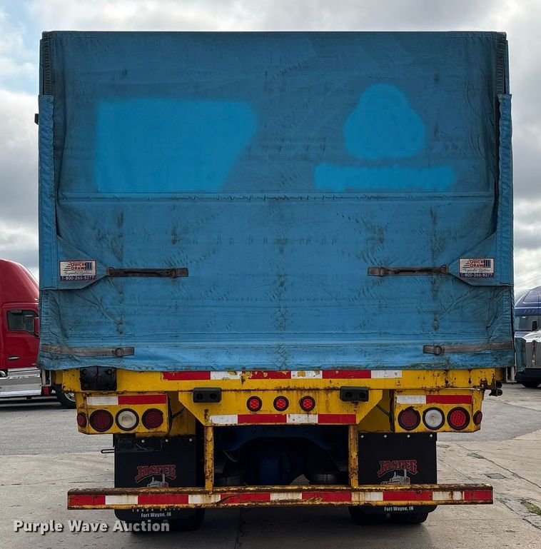 image for item EC4351 2014 Freightliner M2 106 curtain box truck