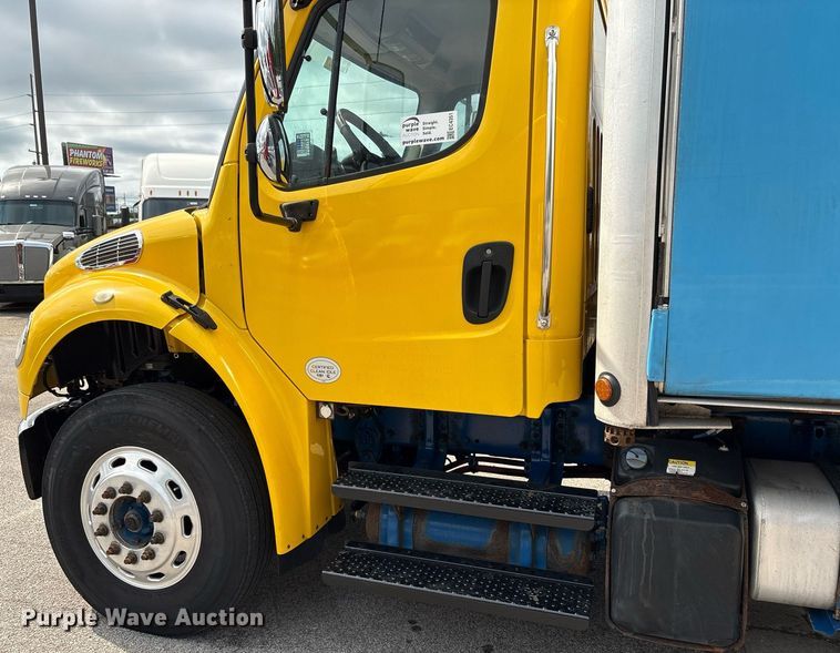 image for item EC4351 2014 Freightliner M2 106 curtain box truck