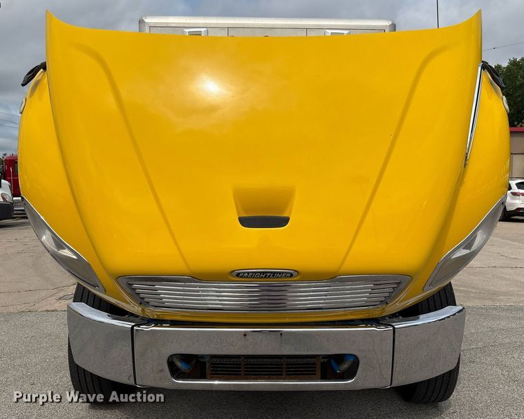 image for item EC4351 2014 Freightliner M2 106 curtain box truck