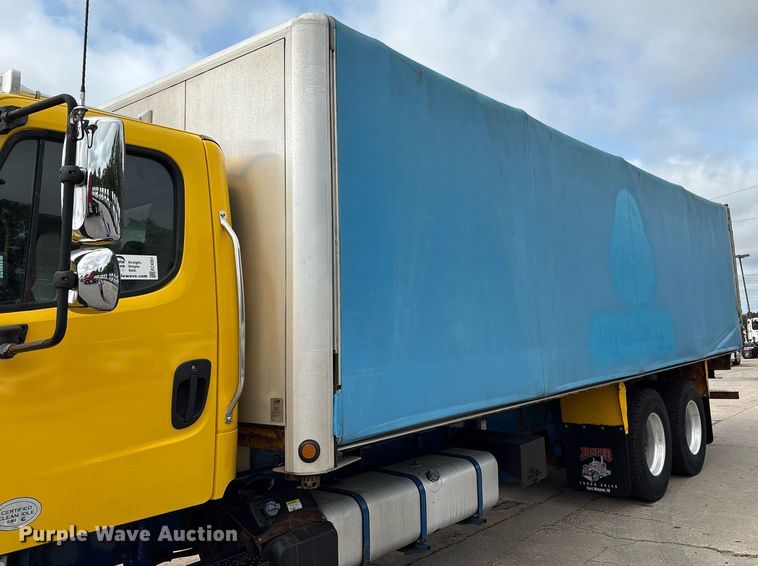 image for item EC4351 2014 Freightliner M2 106 curtain box truck