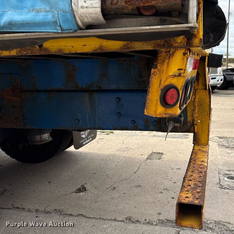 image for item EC4351 2014 Freightliner M2 106 curtain box truck