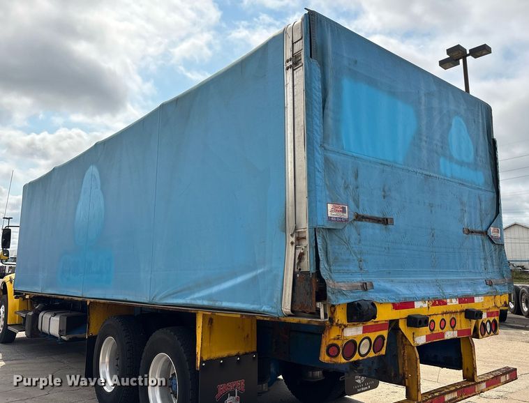 image for item EC4351 2014 Freightliner M2 106 curtain box truck