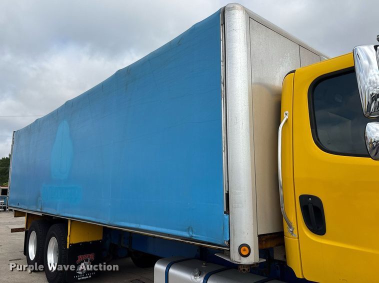 image for item EC4351 2014 Freightliner M2 106 curtain box truck