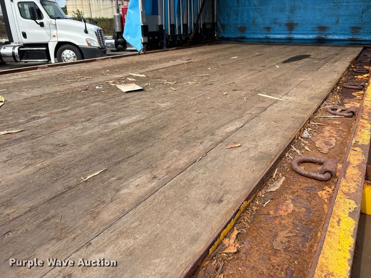 image for item EC4351 2014 Freightliner M2 106 curtain box truck