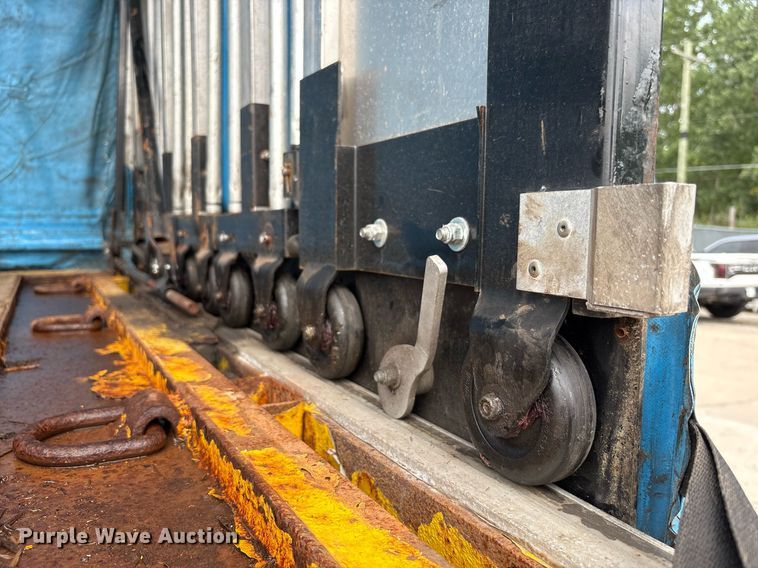 image for item EC4351 2014 Freightliner M2 106 curtain box truck