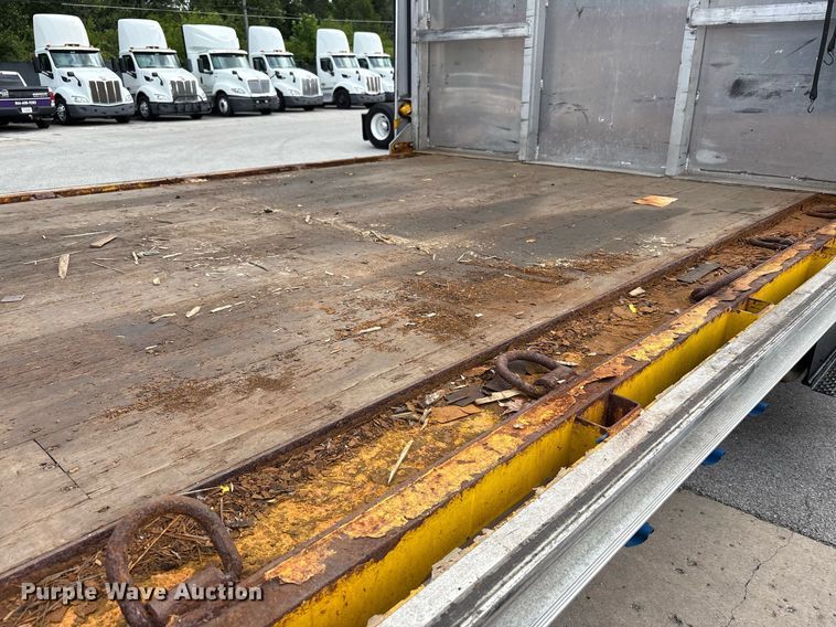 image for item EC4351 2014 Freightliner M2 106 curtain box truck