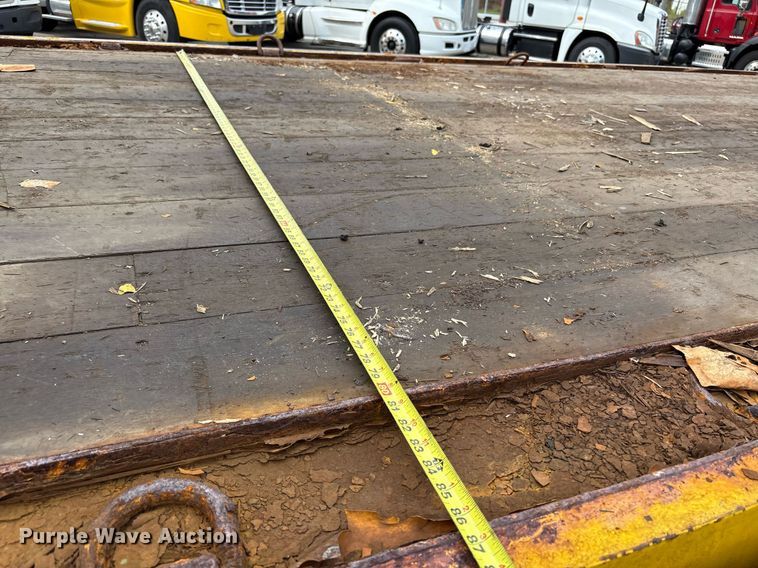 image for item EC4351 2014 Freightliner M2 106 curtain box truck